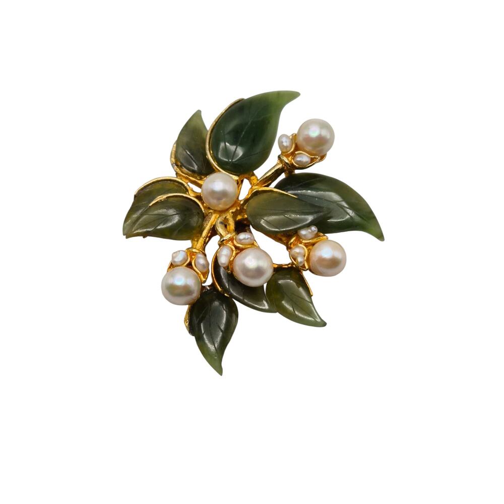 Vintage Genuine Pearl Possible Nephrite Jade Leaf Gold Tone Brooch